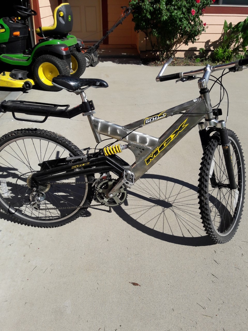 mongoose mgx bike