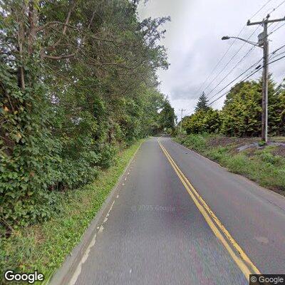 Single-car accident on Orchard Road with minor fluid leak, Berlin CT