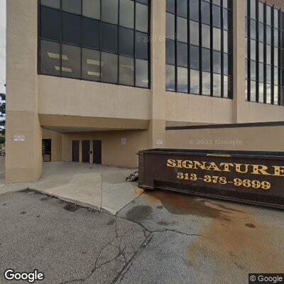 Customer refusing to leave apartment building. Male wearing pink/red t-shirt, no weapons.