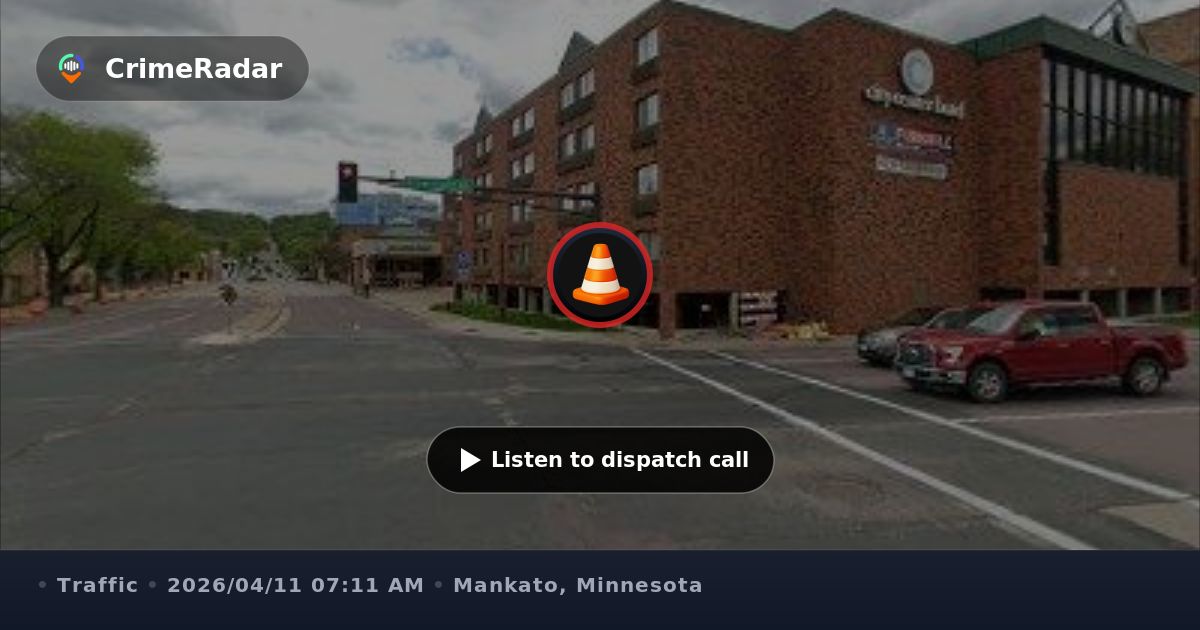 Sandbag creating road hazard on Main Street, Mankato MN | CrimeRadar