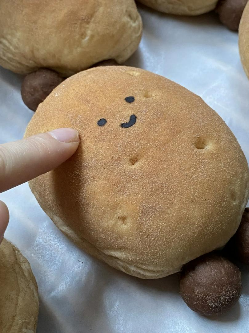 I made these adorable little potato breads🥔