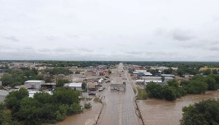 Texas flash floods kill 43, including 9 children