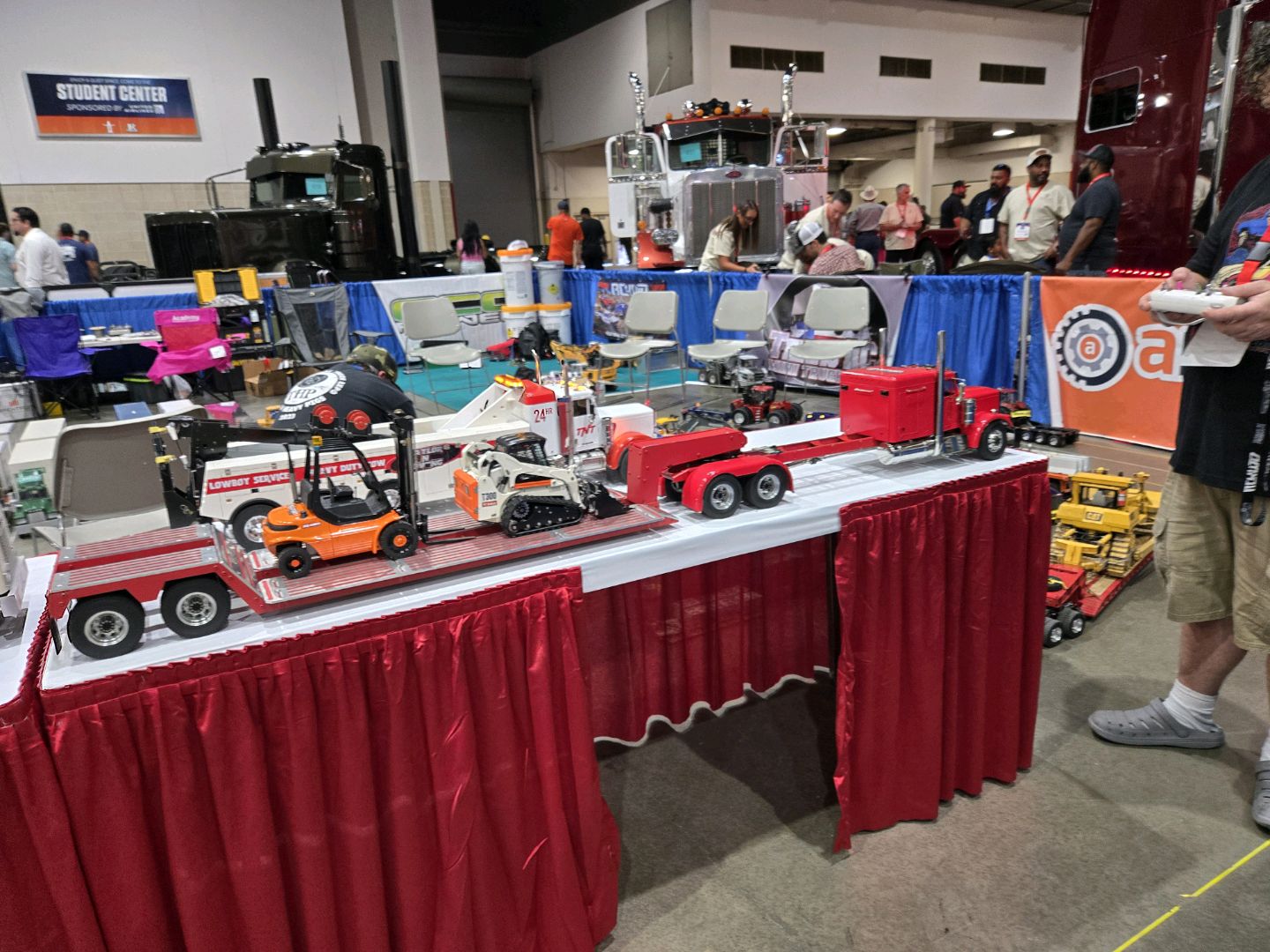 Truck Show 🚚 🛻 🚛 🚒 🚚