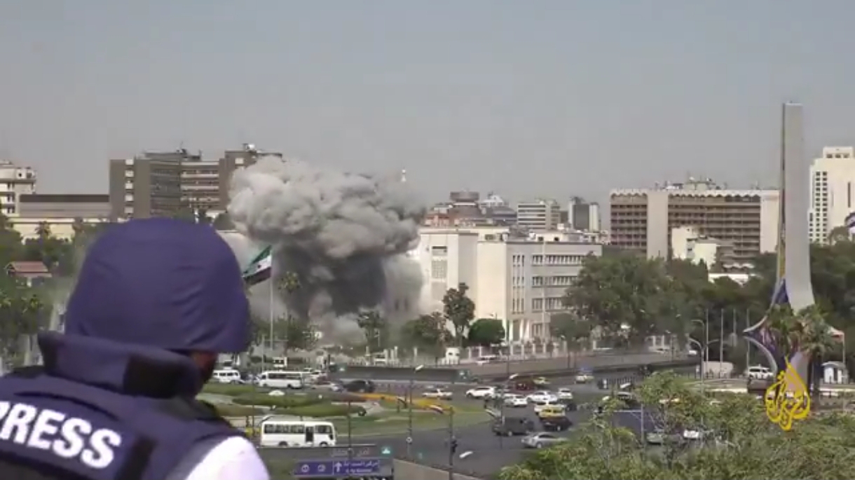 Israel ignores the US demand to stop bombing Syria