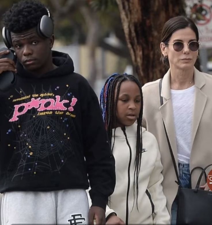 Sandra Bullock Has 'Started Finding Joy Again' ,😢