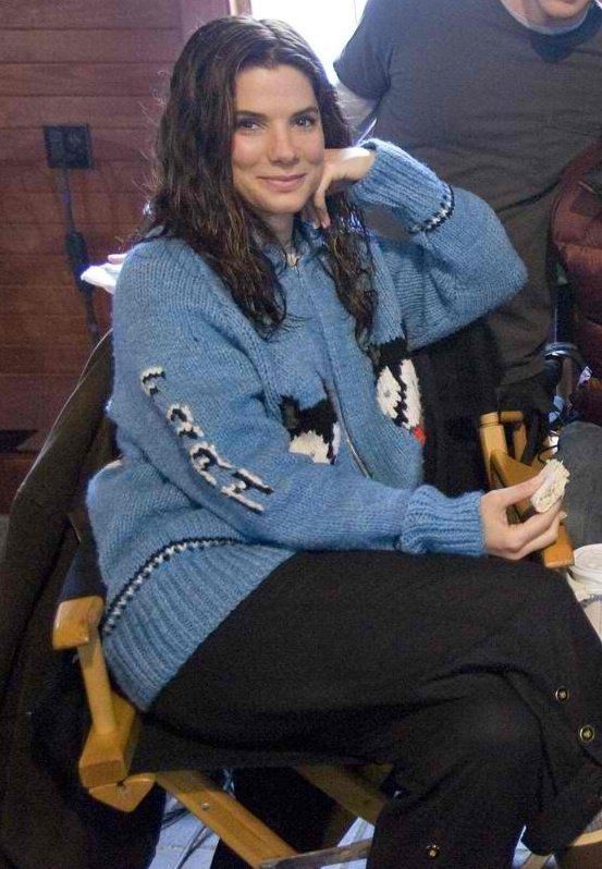 Sandra Bullock is ready to date again after her.😭