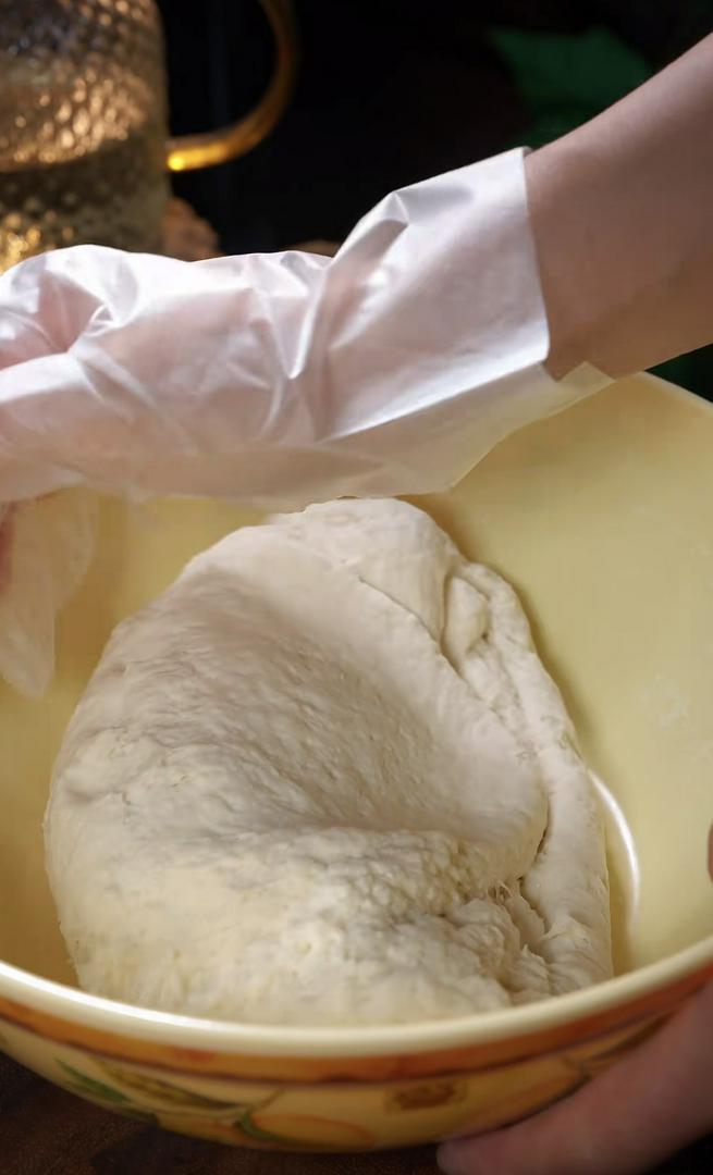 Hollow Yeast Cake 