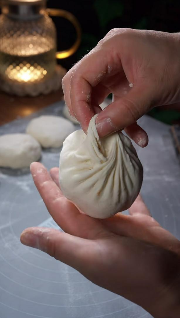 Eggplant-stuffed buns