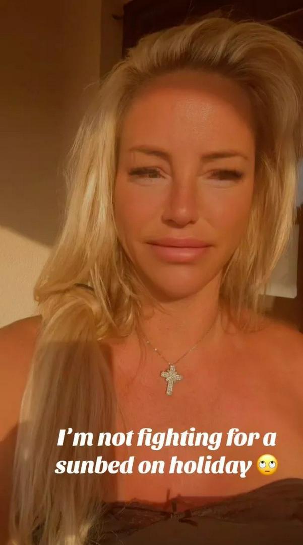Woman wakes up at 7.30am at Turkey hotel and is shocked by what she finds