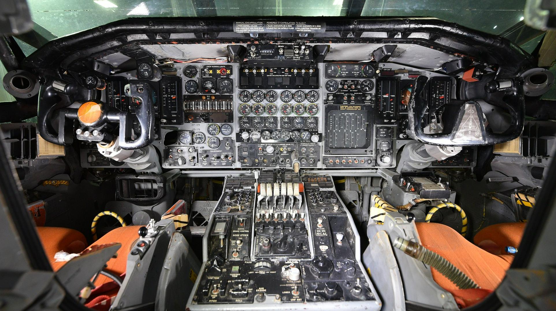 Cold War Collision: Supersonic Bomber, XB-70 Valkyrie