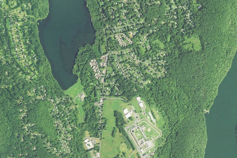 Urgent medical call for breathing distress at Danbury federal prison ...