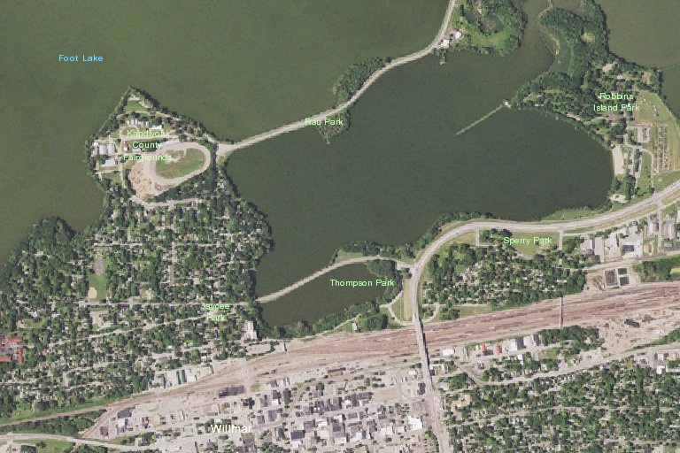 Railroad crossing arms malfunction at Pacific Ave and 7th St, Willmar ...