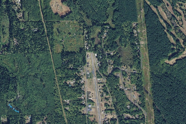 Small plane crash near Frontier Air Park traps 1