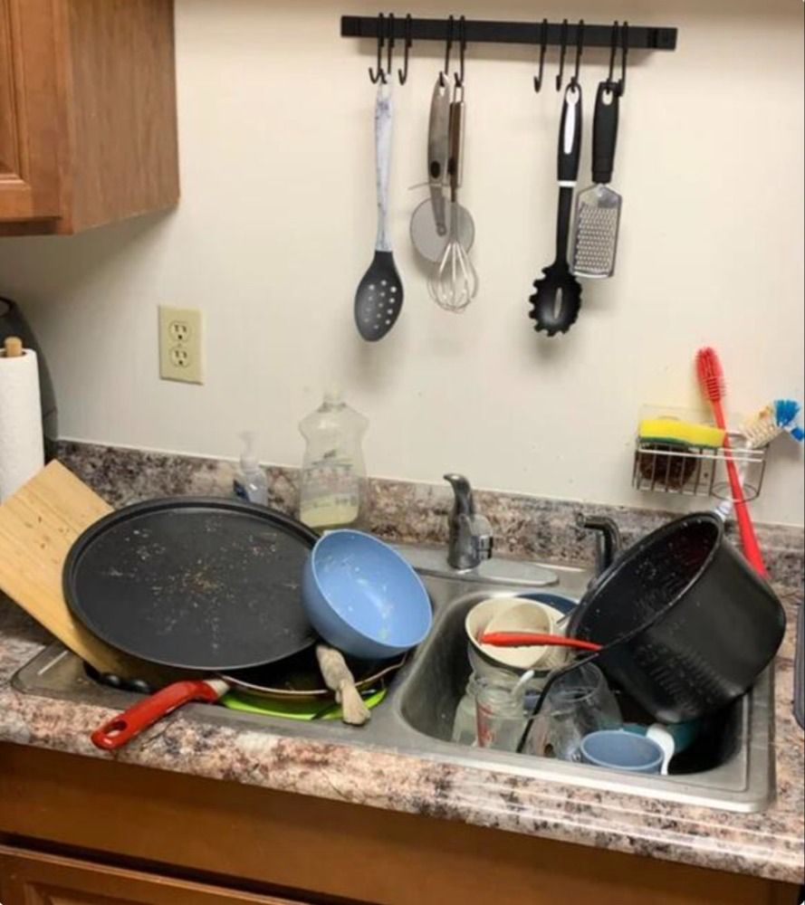 My Roommate’s Health Issues Are Ruining Our Apartment—Should I Keep Giving Her a Pass