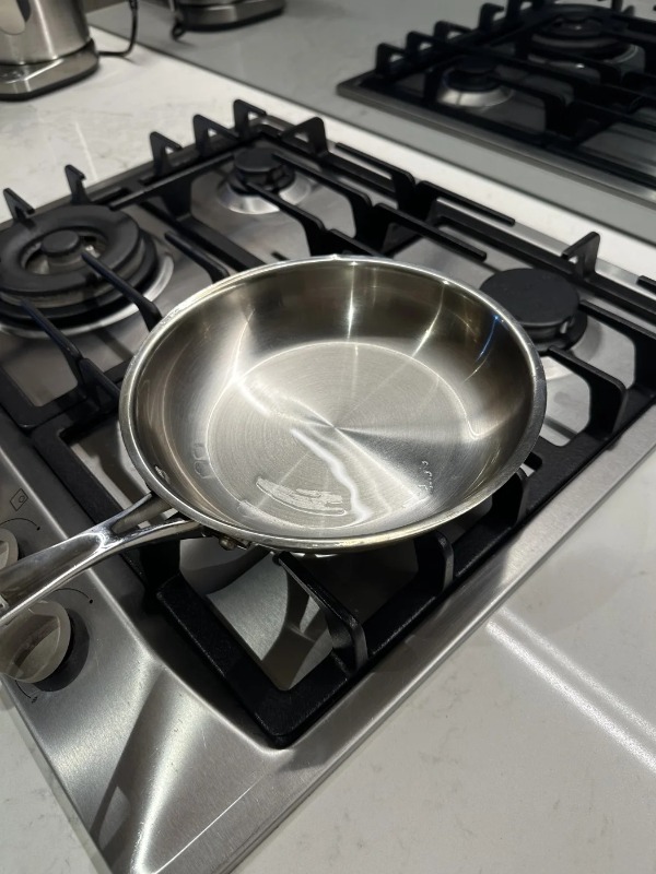 Tomato sauce saves my pans!