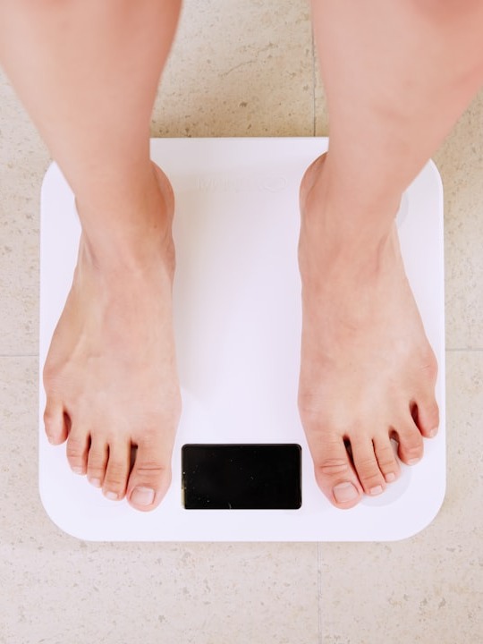 Cutting 200 Calories Daily: Is It Safe?