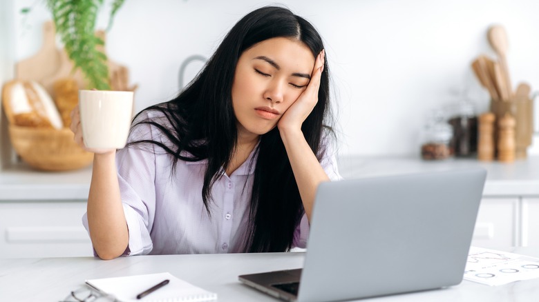 Feel Awake Fast: Real-Life Alertness Hacks!