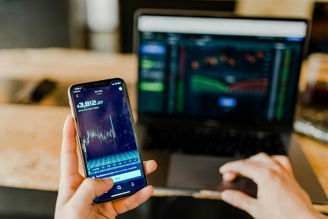 Is Playing It Safe with Cash Really That Safe? 🤔