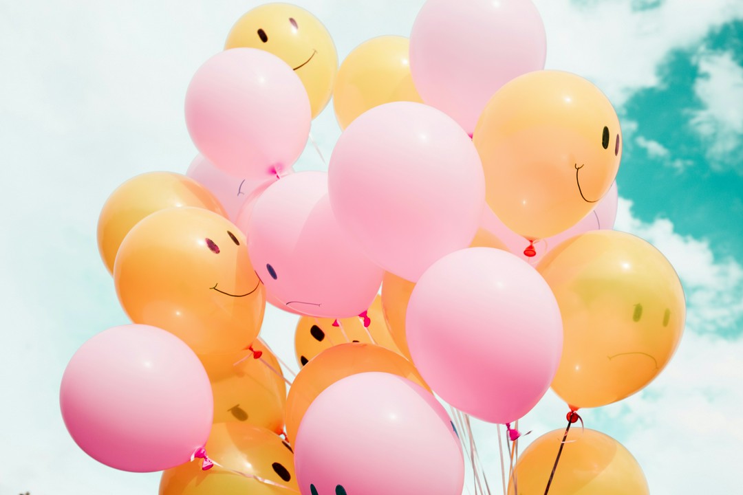 Start Your Day Smiling: 100 Breaths to Happiness