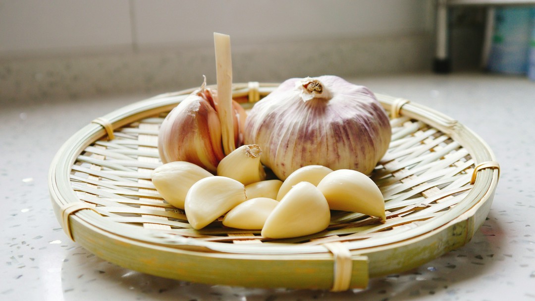 Why Does My Partner Wash Garlic? 😂 