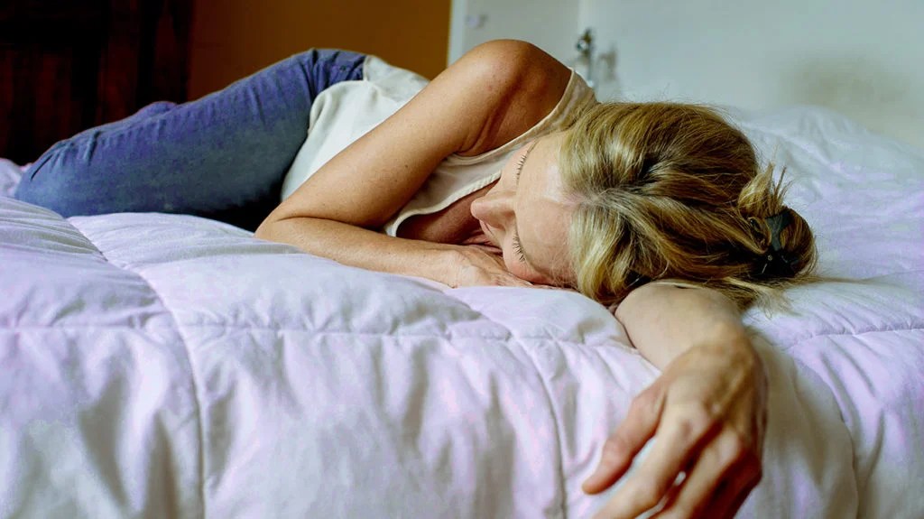 When Caregiving Turns Into Loneliness: My Fiancé and I Drift Apart