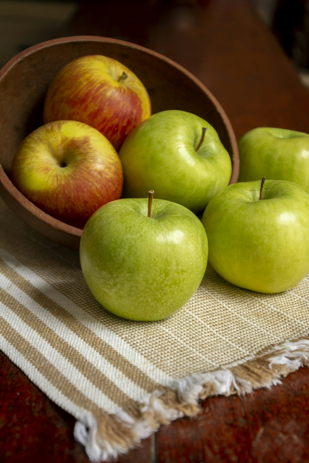 🍋🍏 Lemon Magic: How My Apple Stayed Fresh All Week!