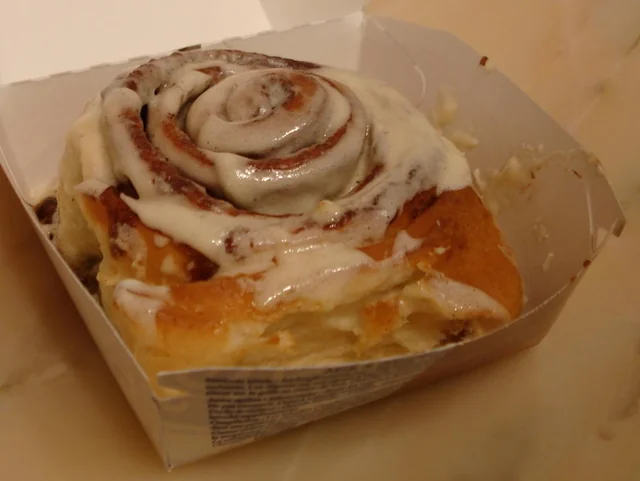 Why did McDonald's discontinue their original cinnamon rolls from the 80's and 90's?