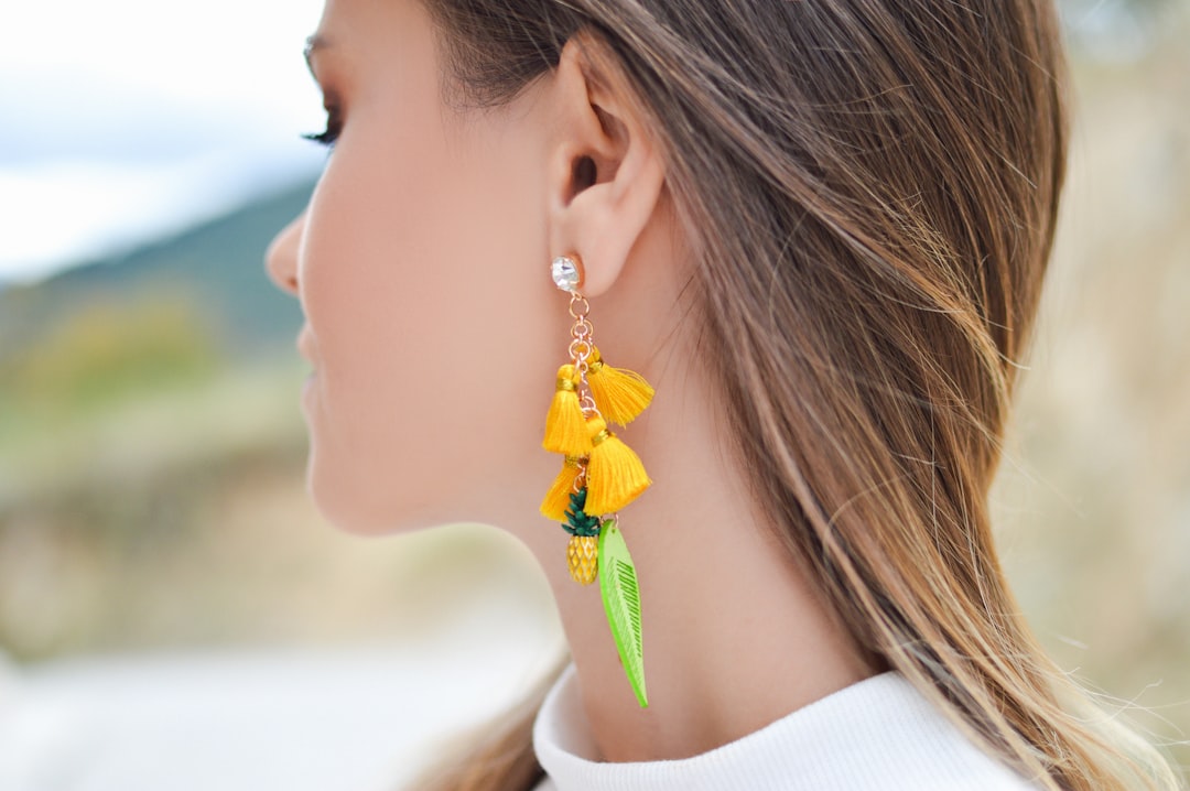 DIY Feather Earrings: Avoid These Rookie Mistakes for Stunning Results!