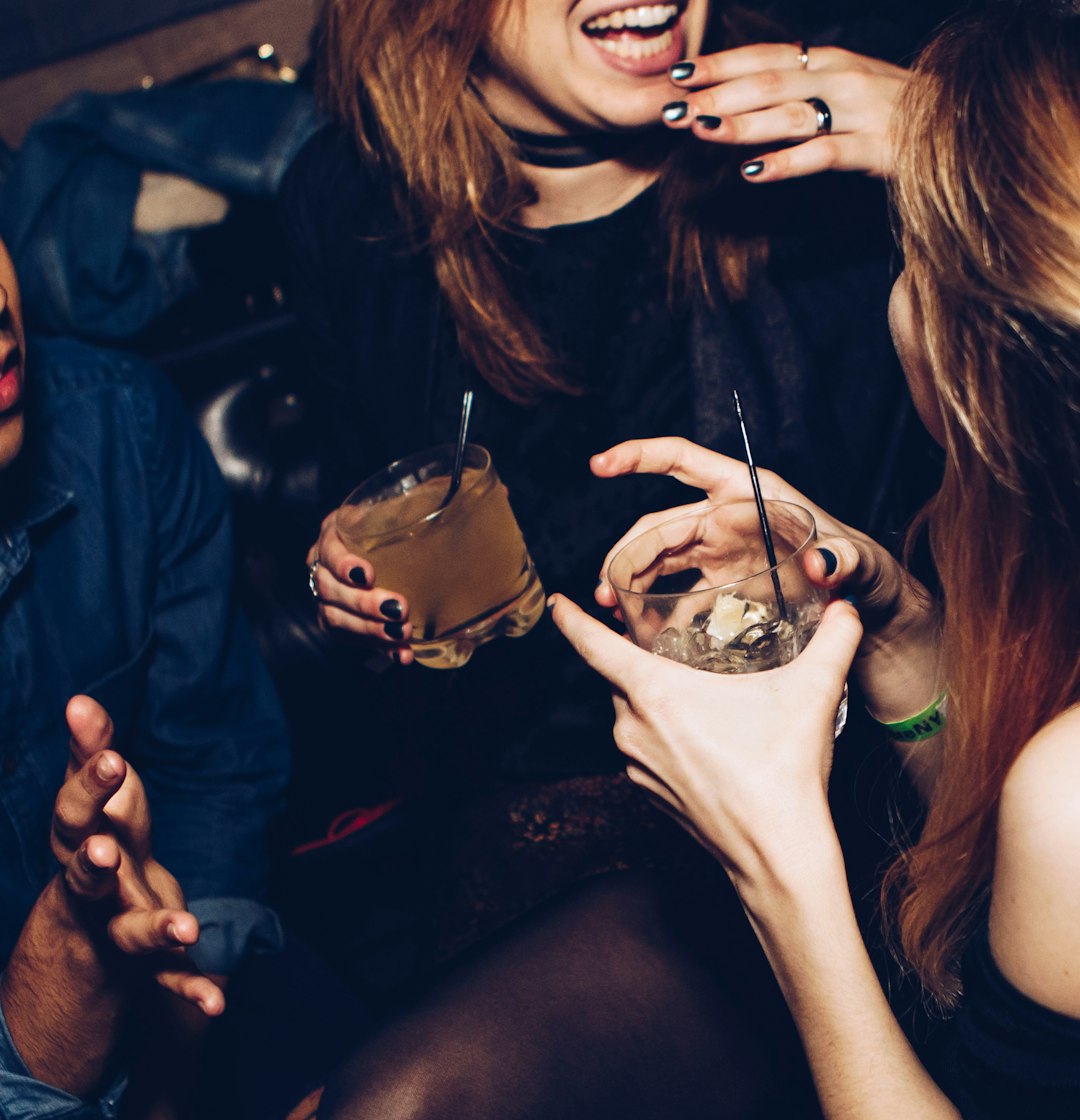 The Secret to Party-Perfect Makeup That Lasts All Night (No Meltdowns!)