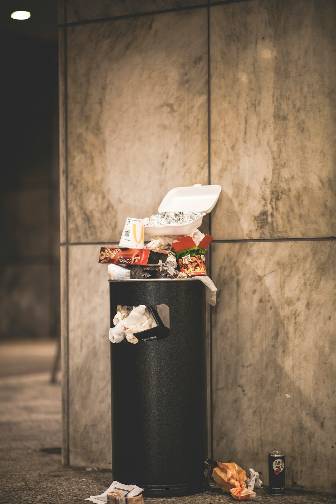 Why Are We Still Throwing Away So Much Food?!