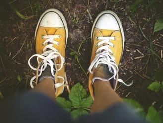 Are Untied Laces the Ultimate Effortless Cool or Just a Tripping Hazard?