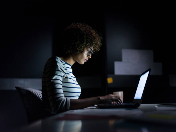 Surviving 20 Credit Hours While Working Full-Time: Is It Possible?