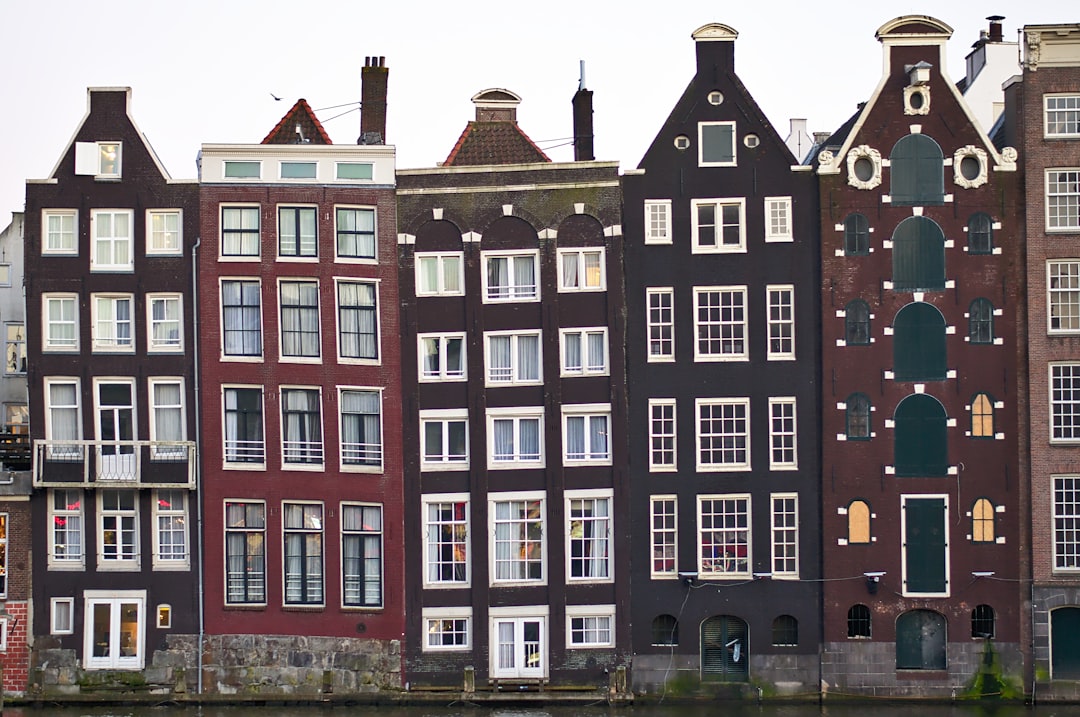 should we squeeze belgium into our amsterdam-paris trip?