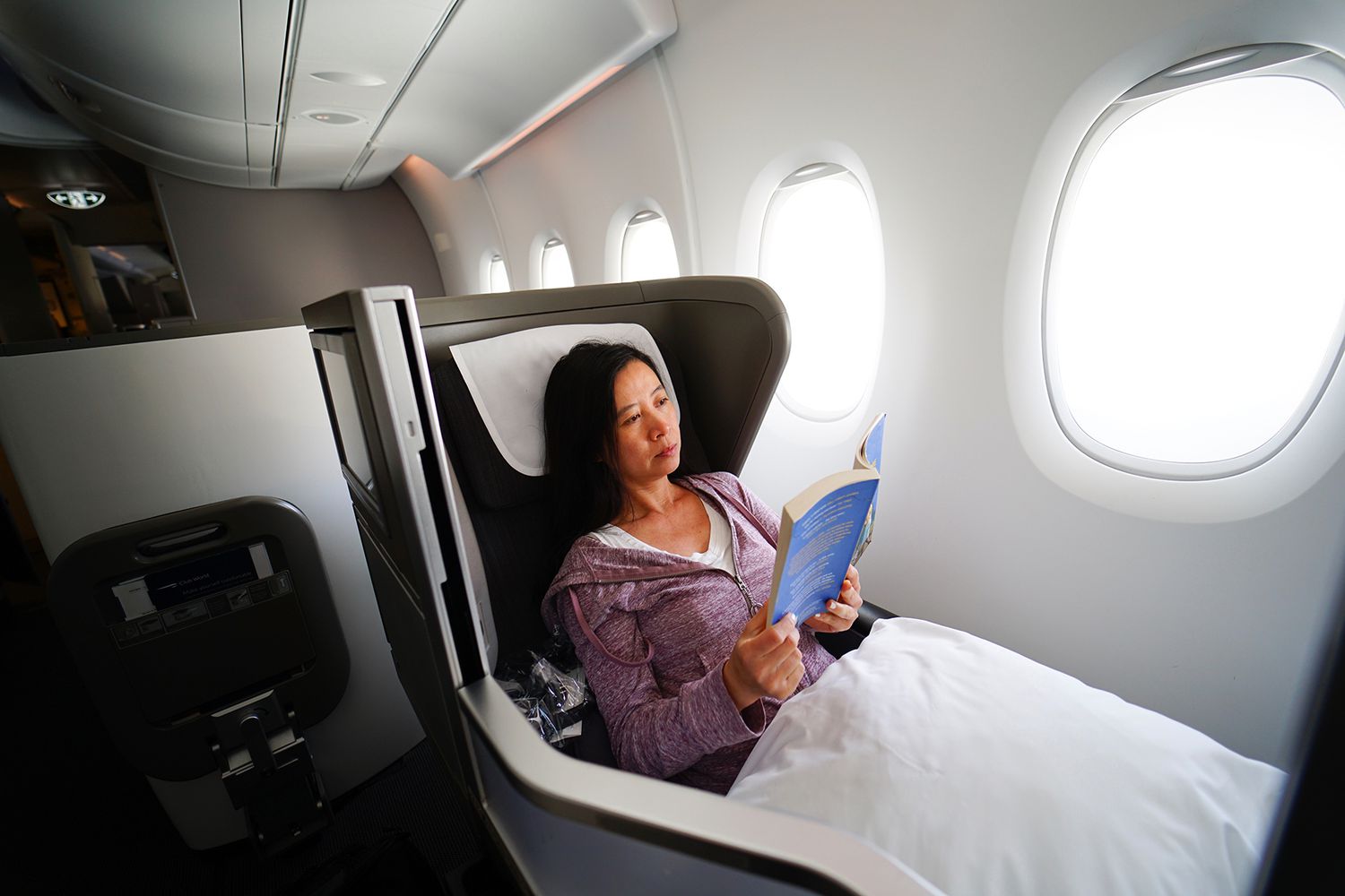 which is better for business class deals: scott’s or mighty travels?