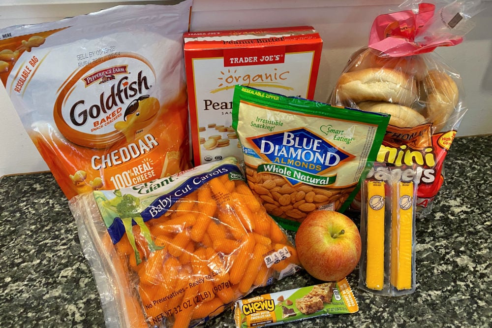 snack struggles on long flights: what’s actually worth packing?