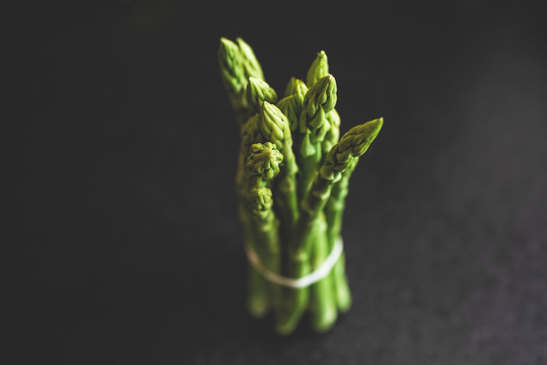 when asparagus takes over: old wisdom vs. new trends