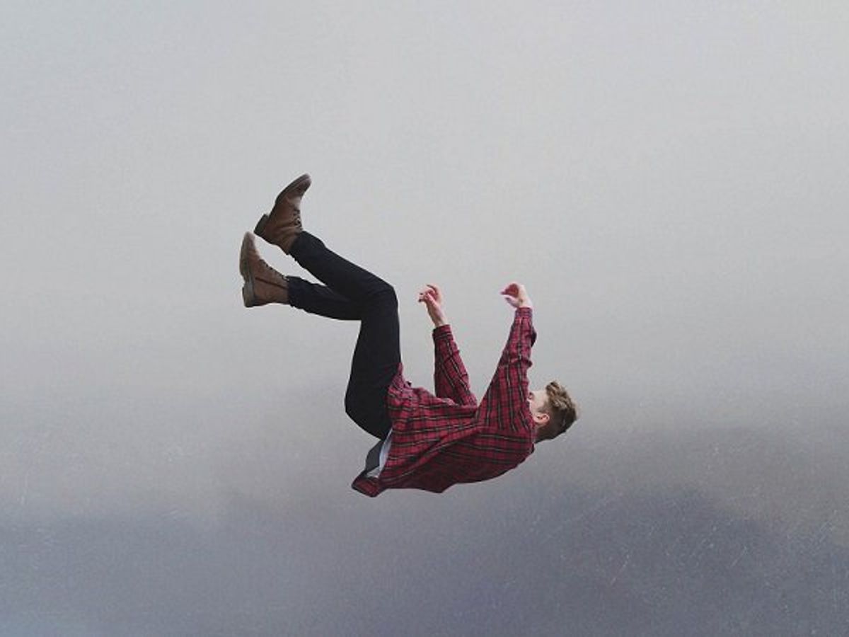 My Falling Dream Freaked Me Out—Here's Why