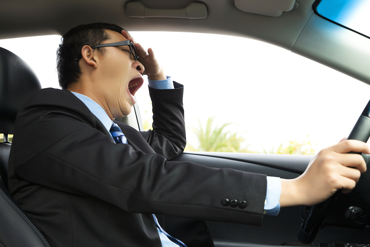 Is Chasing a Bigger Paycheck Worth a 90-Minute Commute? 🚗💸