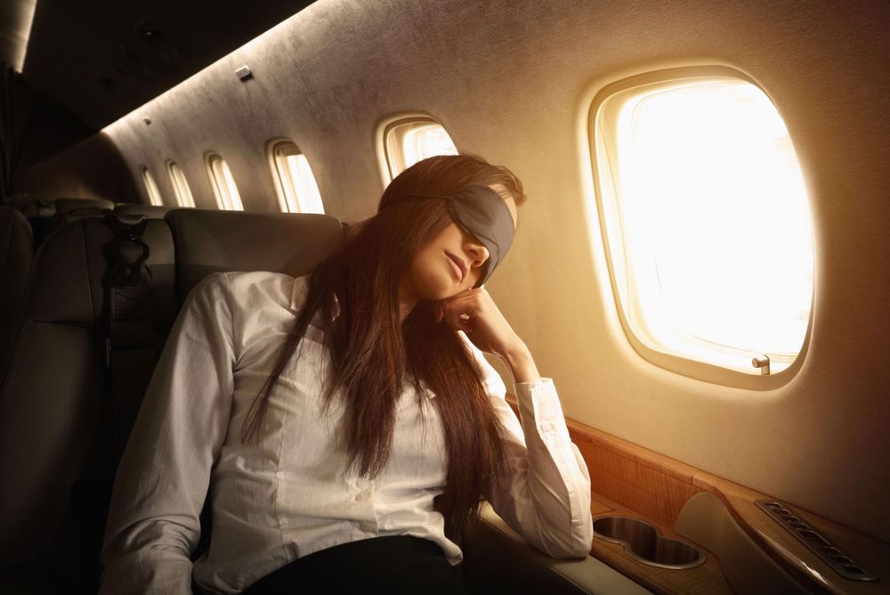 why can’t i ever sleep on a plane?