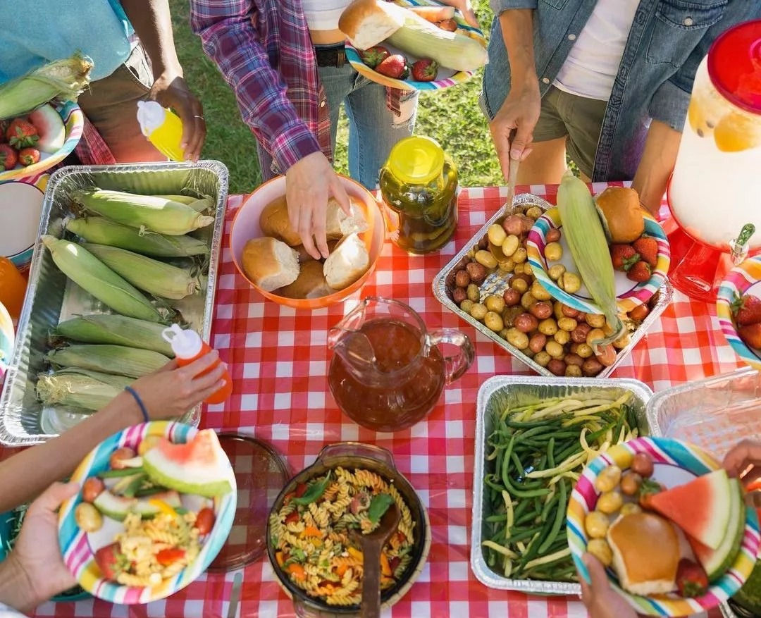 Tips for $100 Outdoor Bash: Grilling and Chilling with Stretching Every Dollar 