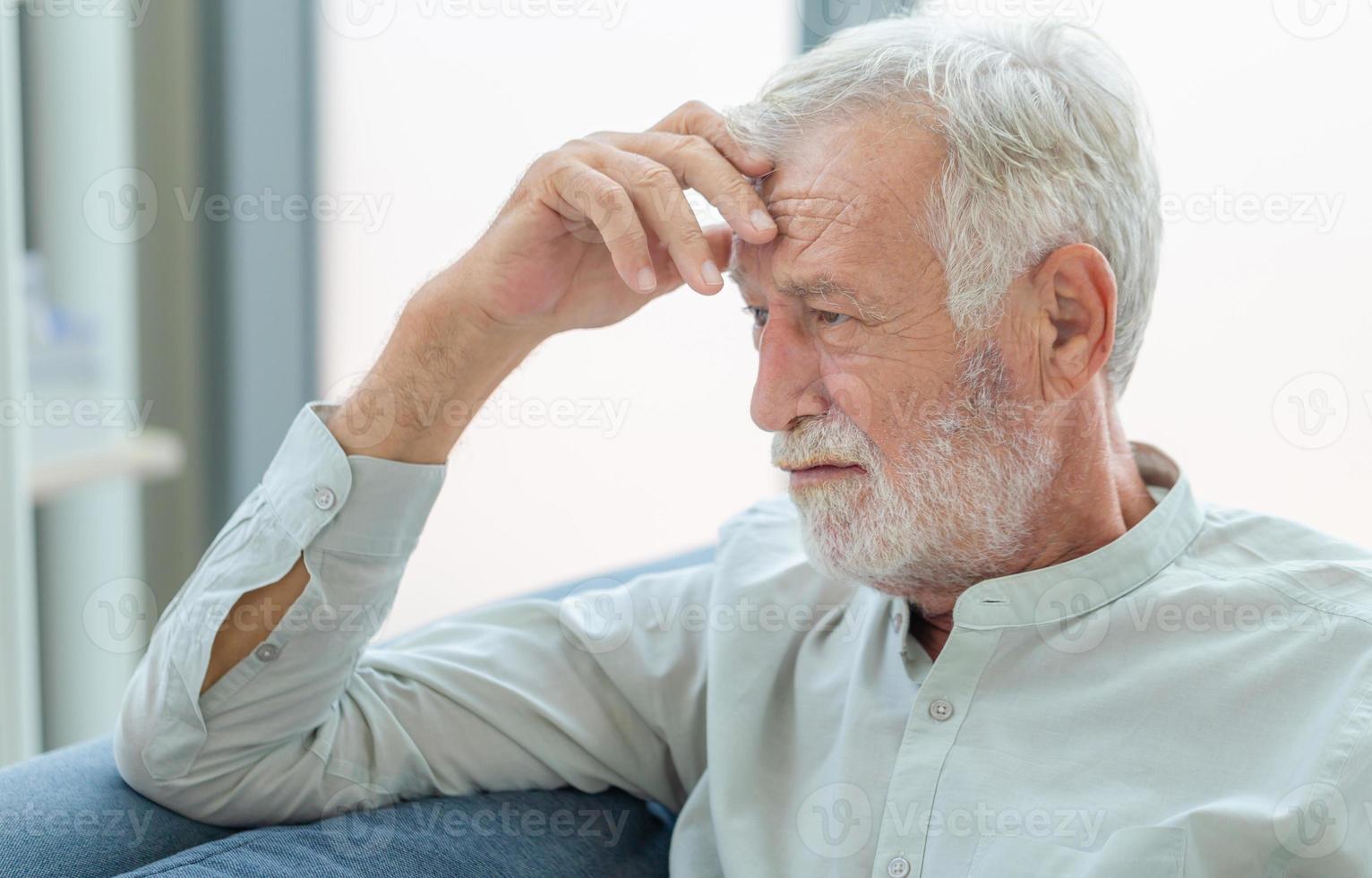 Should I Take the Voluntary Separation or Wait for Retirement? 🤔