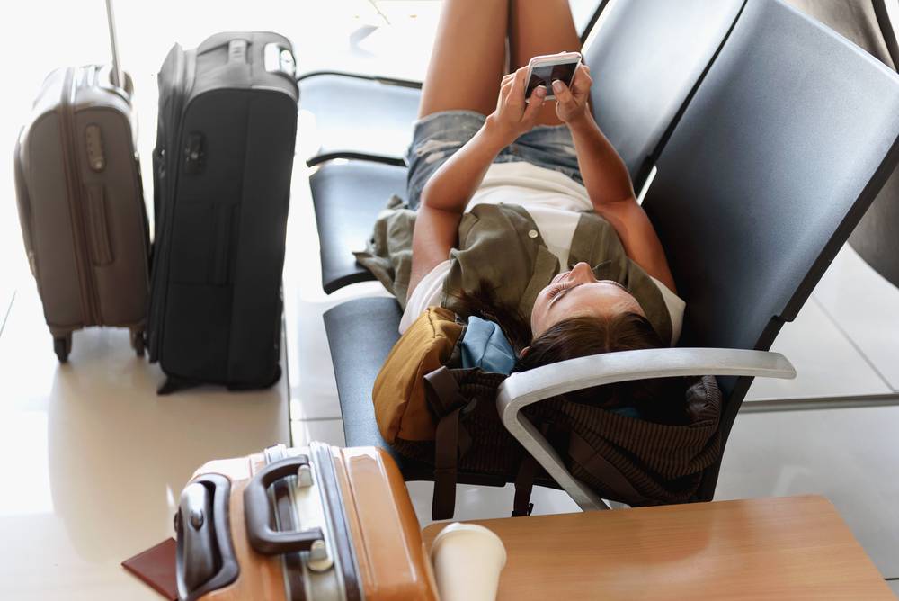My Wife Left My Daughter Alone Abroad🤯✈️