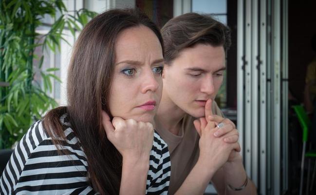 Facing Teen Pregnancy: Overwhelmed and Unsure What to Do Next