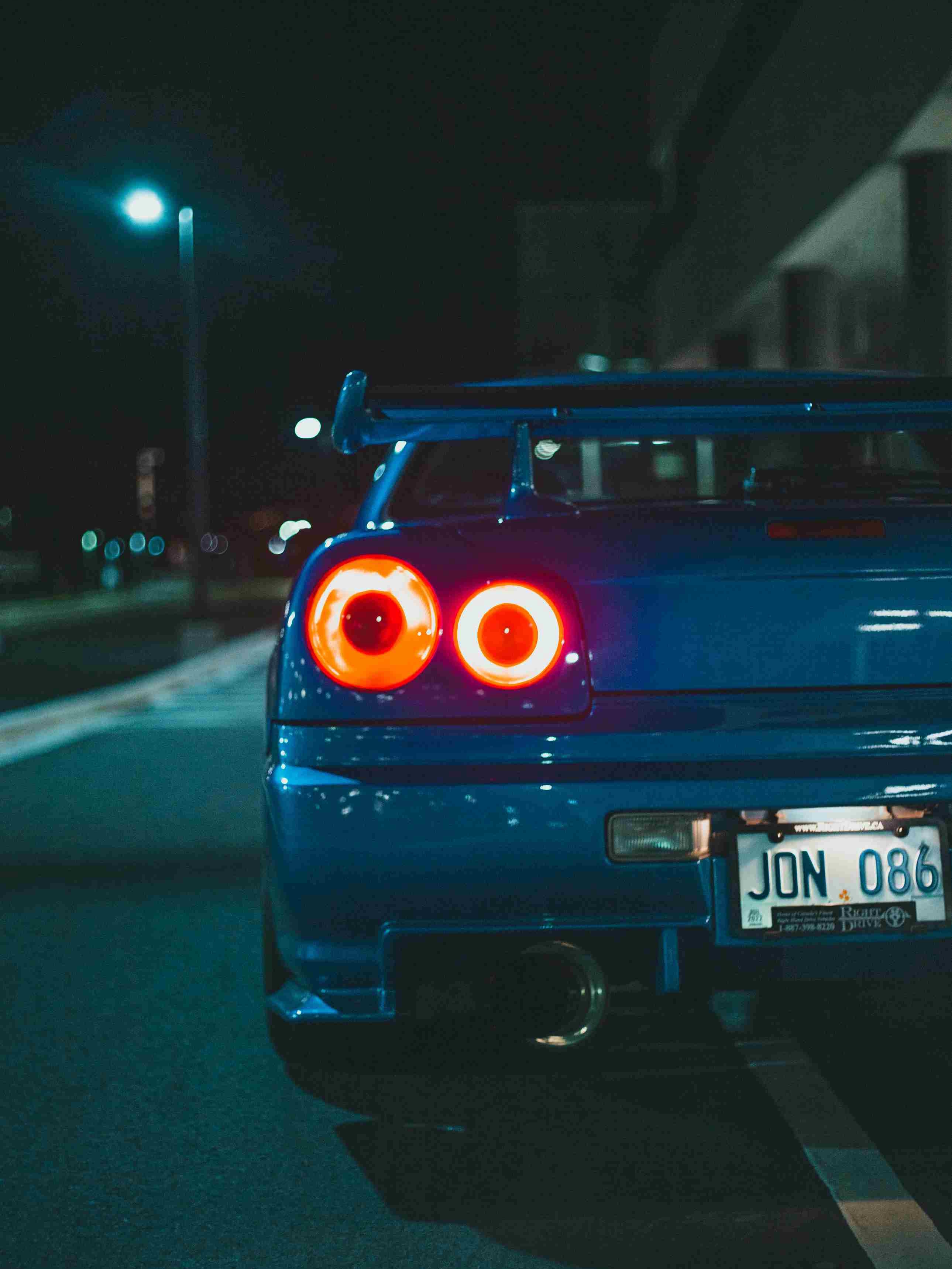 Why I Dread Driving After Dark—And How I Cope