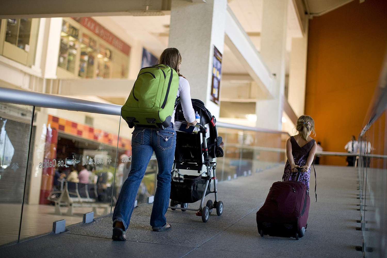 finding a stroller that fits in airplane cabins