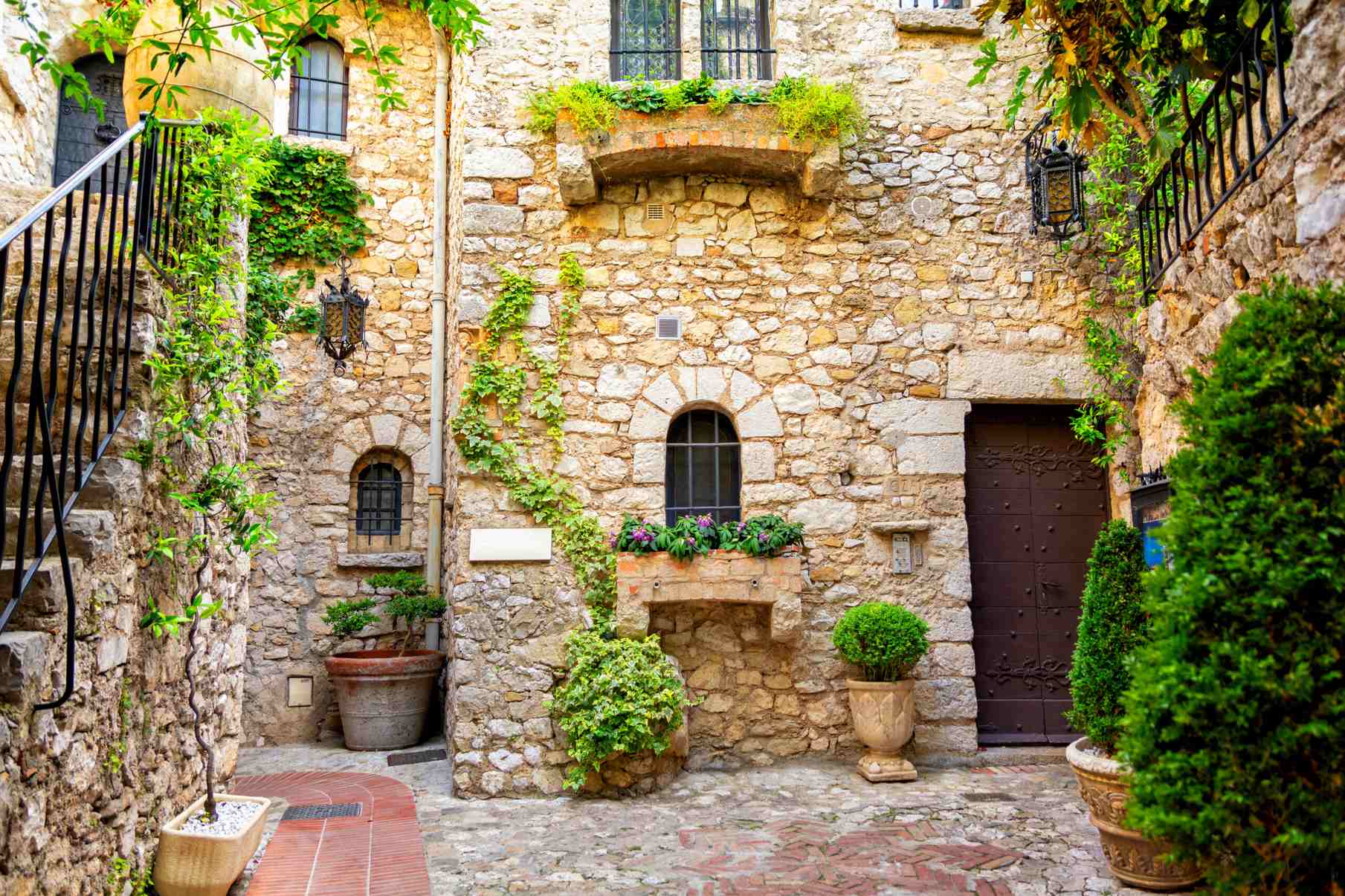 is nice overrated for a babymoon in france?