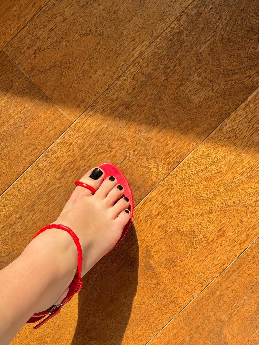 Summer Pedi Trends You’ll See Everywhere