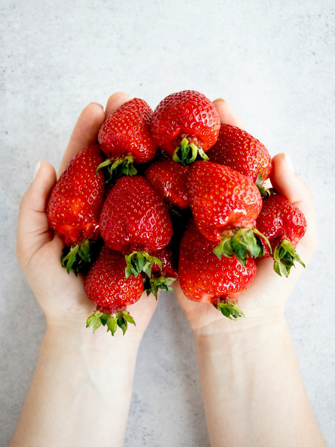 How to pick the sweetest strawberries!