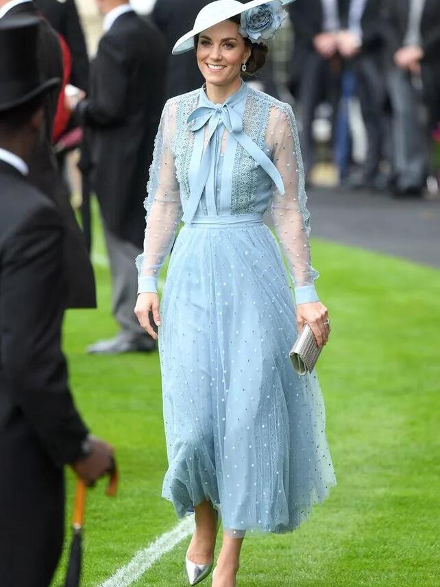 Kate’s Heels: Royal Rebellion or Just Chic? 👠