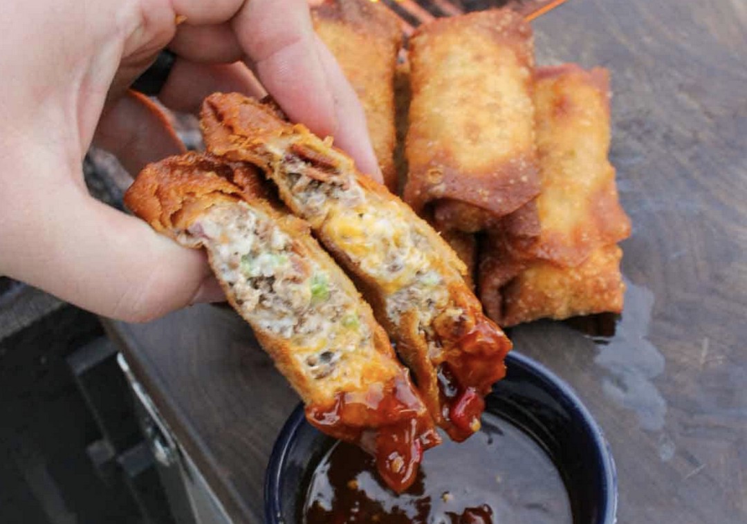 Jalapeno Popper Egg Rolls: Crispy, Cheesy, Spicy Goodness 